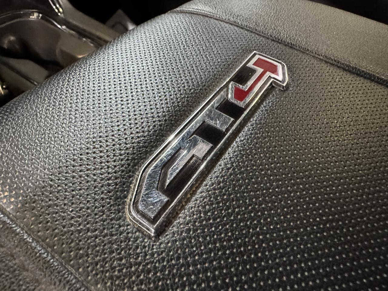 GMC Sierra 2500HD AT4 Crew Cab 4WD 2024