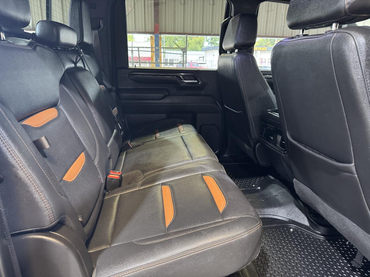 GMC Sierra 2500HD AT4 Crew Cab 4WD 2024