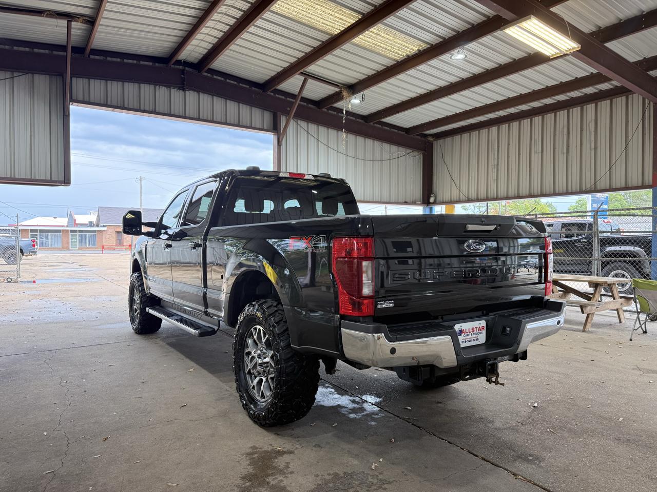 Ford F-250 SD Lariat Crew Cab 4WD 2020