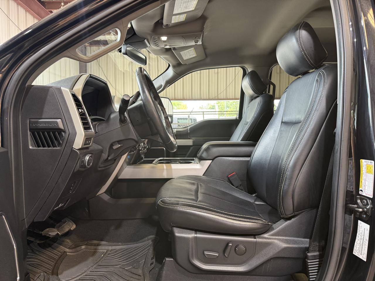 Ford F-250 SD Lariat Crew Cab 4WD 2020