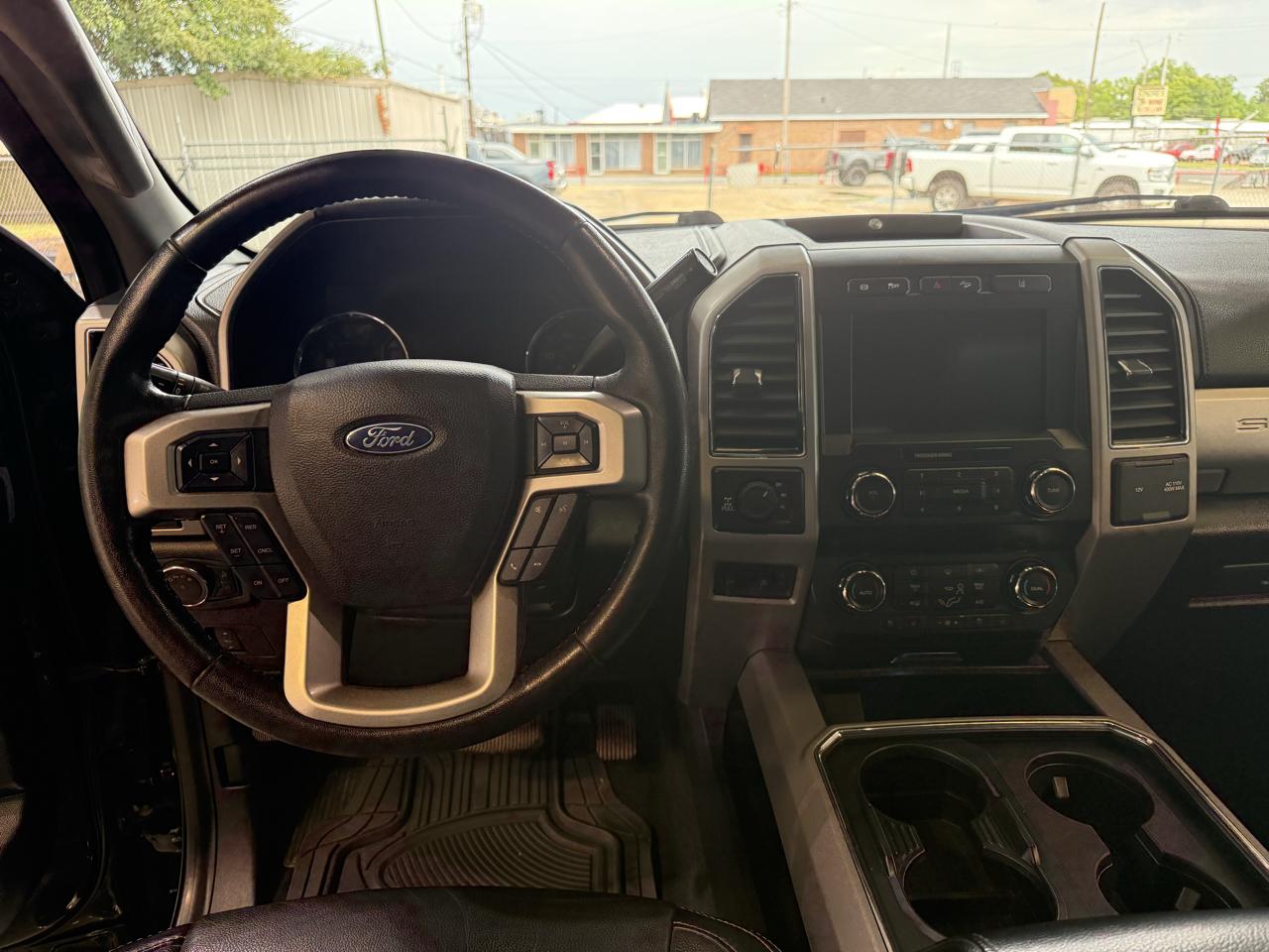 Ford F-250 SD Lariat Crew Cab 4WD 2020
