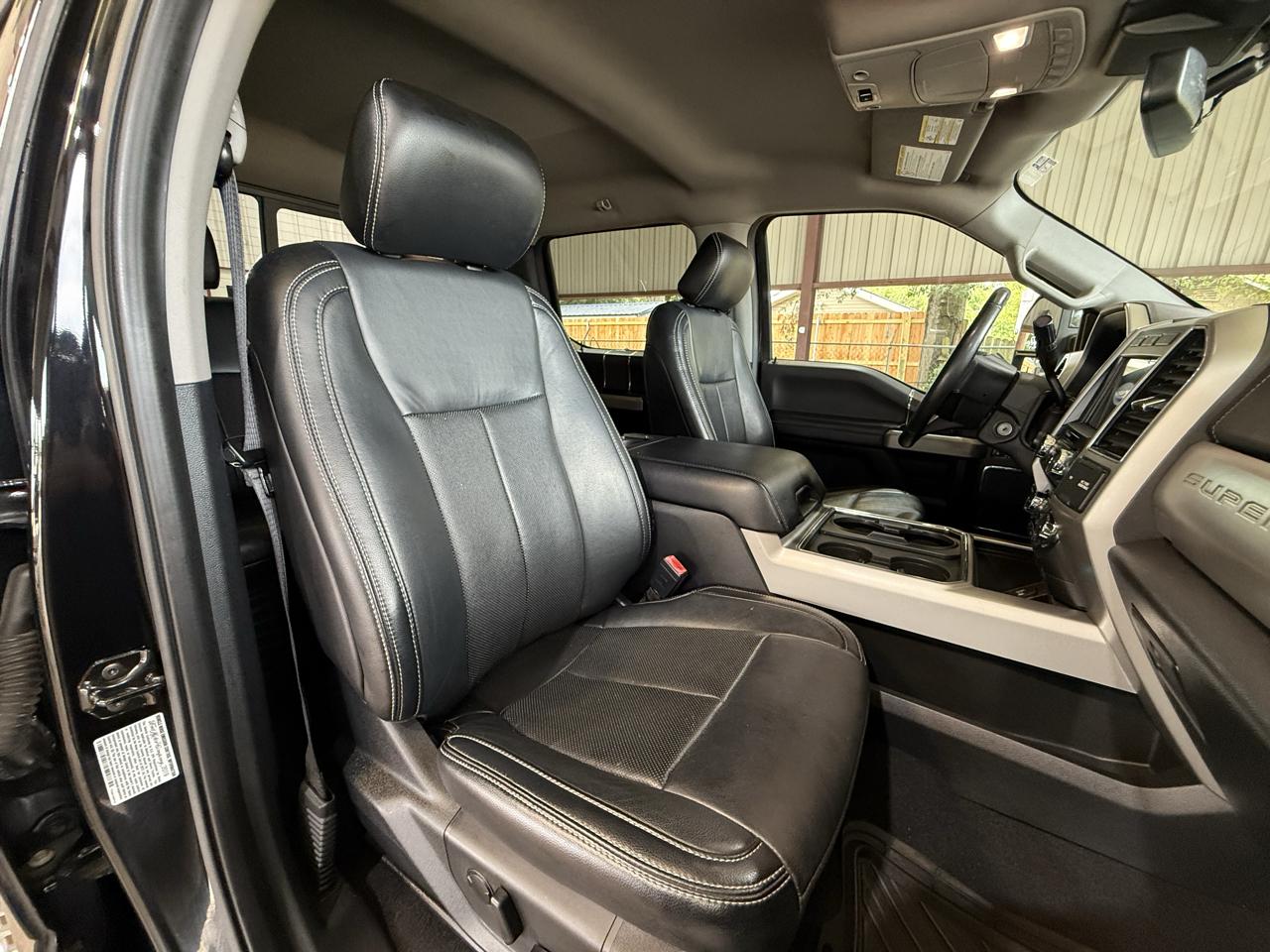 Ford F-250 SD Lariat Crew Cab 4WD 2020