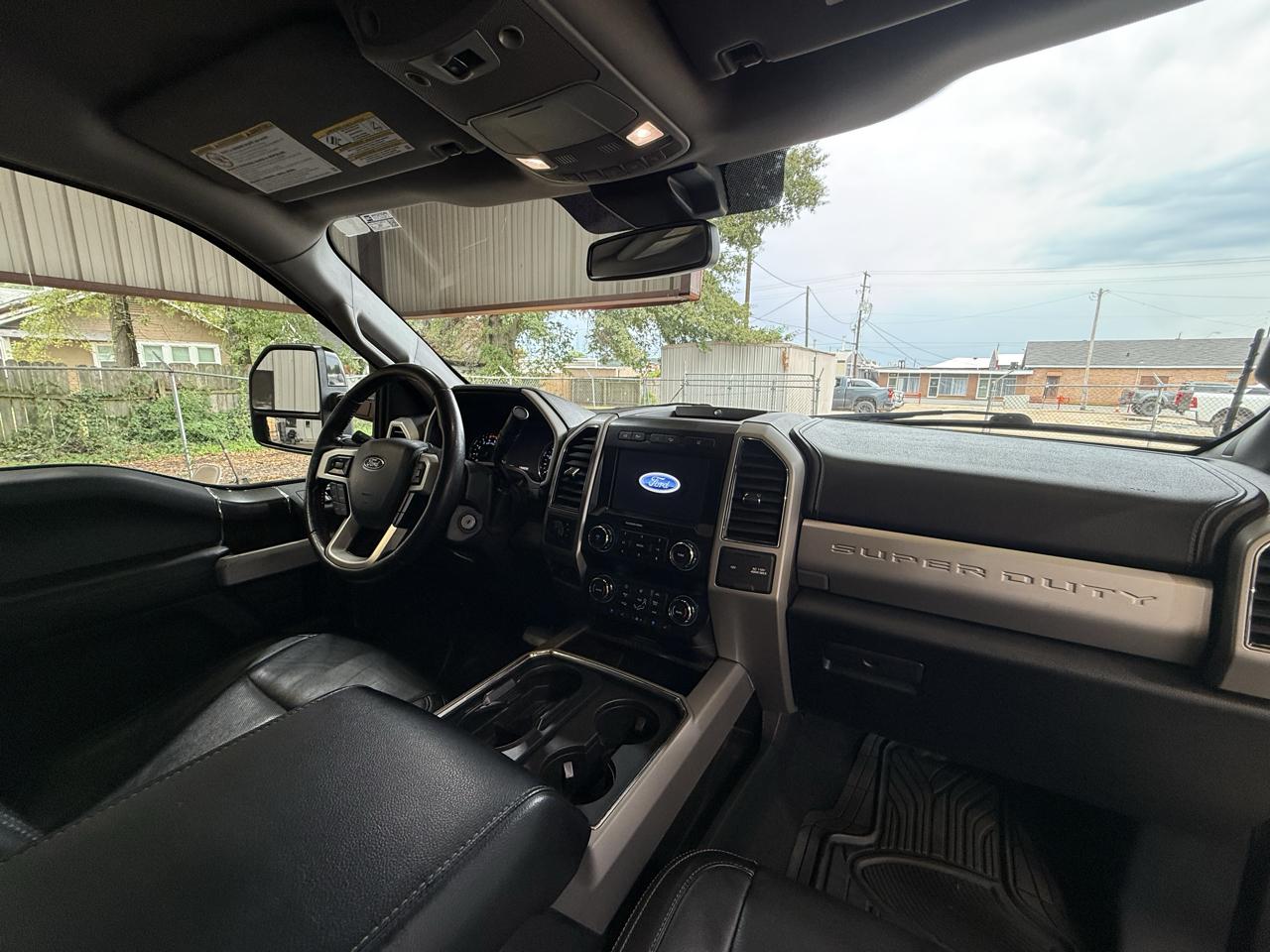 Ford F-250 SD Lariat Crew Cab 4WD 2020