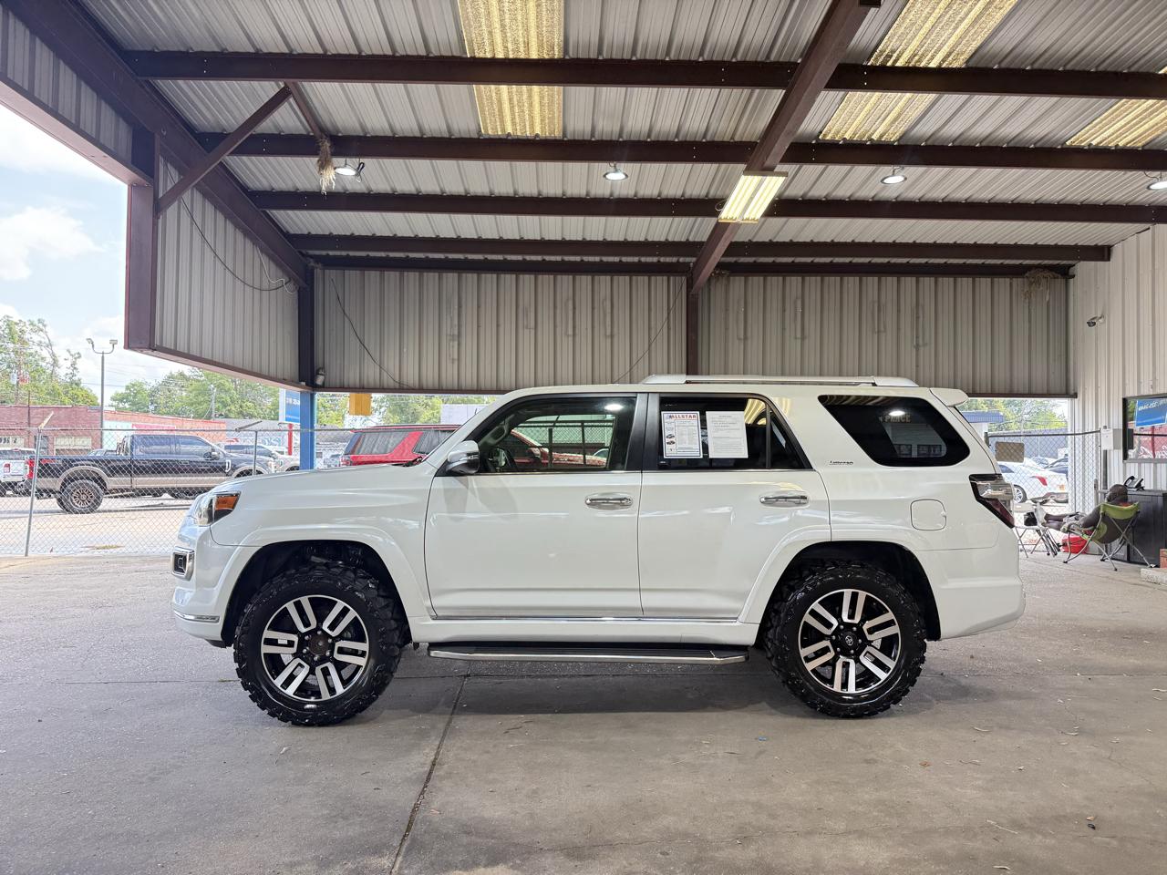 Toyota 4Runner Limited 2WD V6 2019