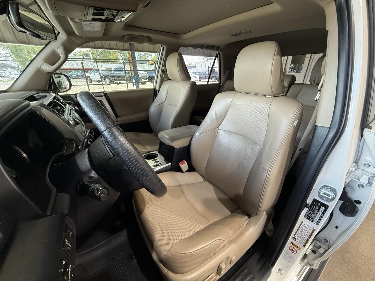 Toyota 4Runner Limited 2WD V6 2019