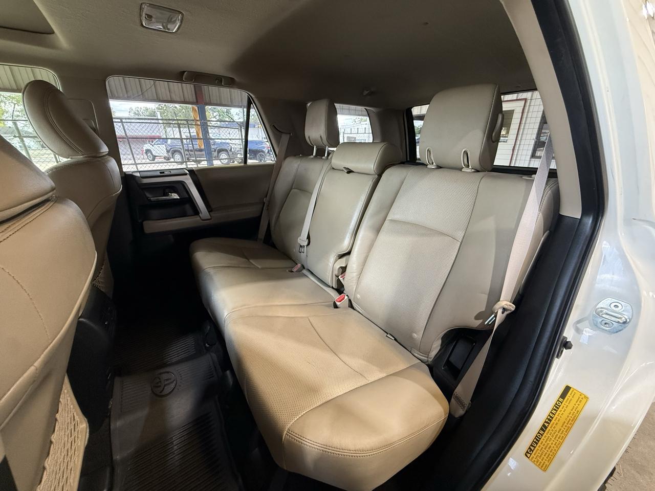 Toyota 4Runner Limited 2WD V6 2019