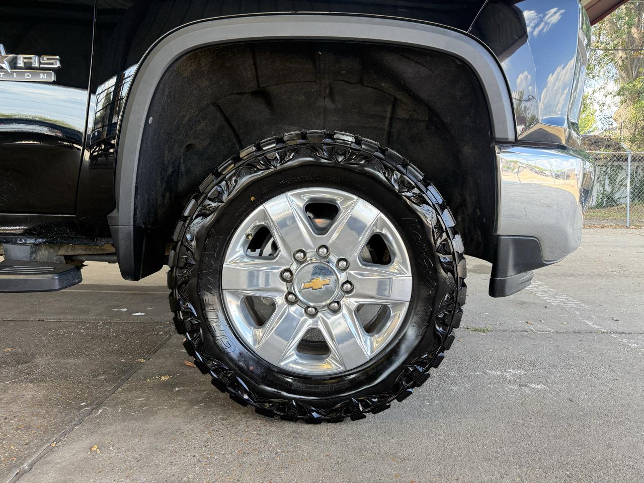 Chevrolet Silverado HD photo 8