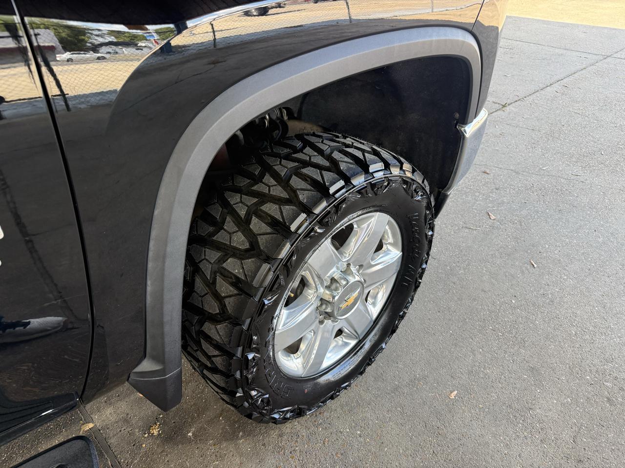 Chevrolet Silverado HD photo 9