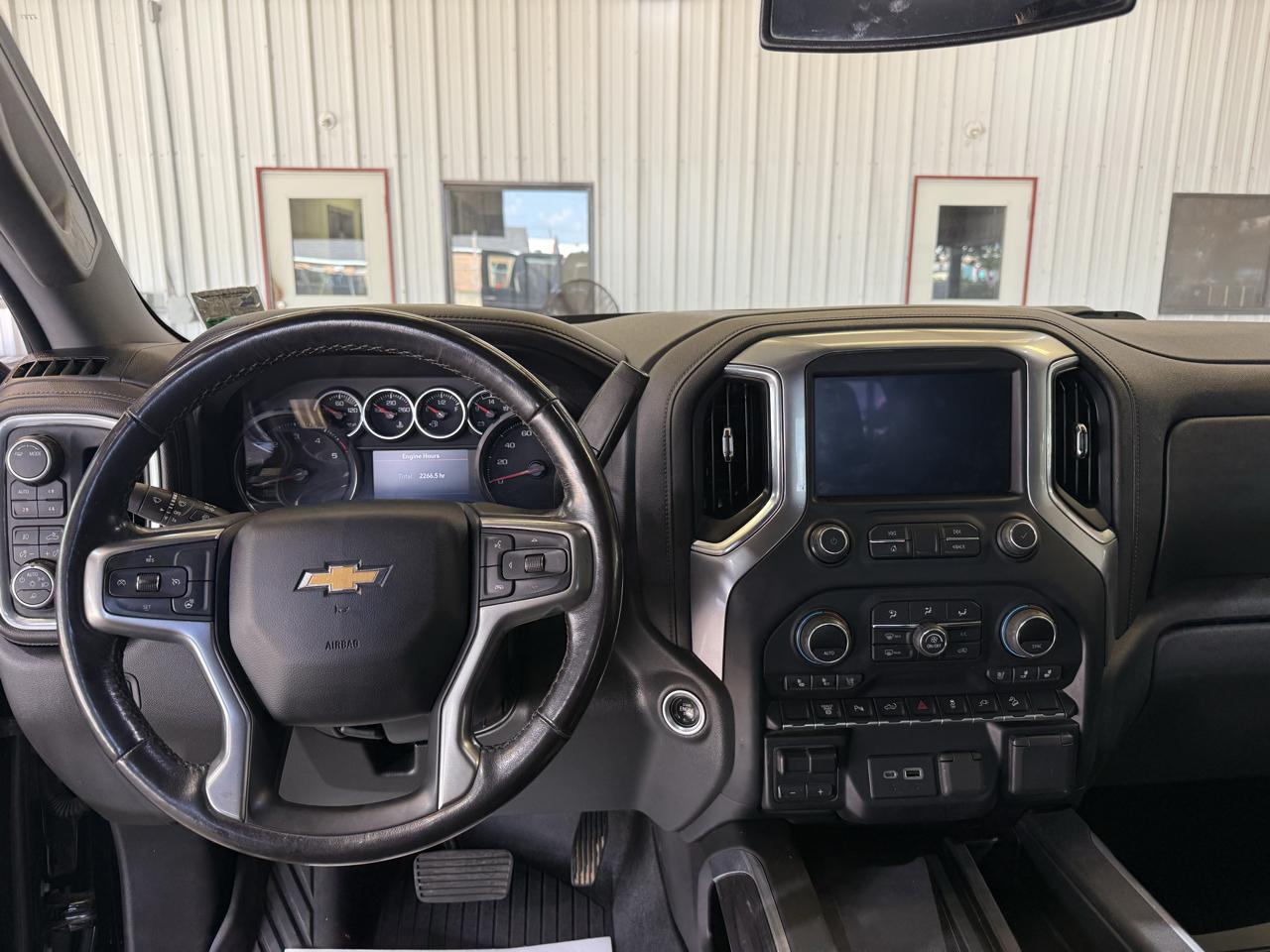 Chevrolet Silverado HD photo 14