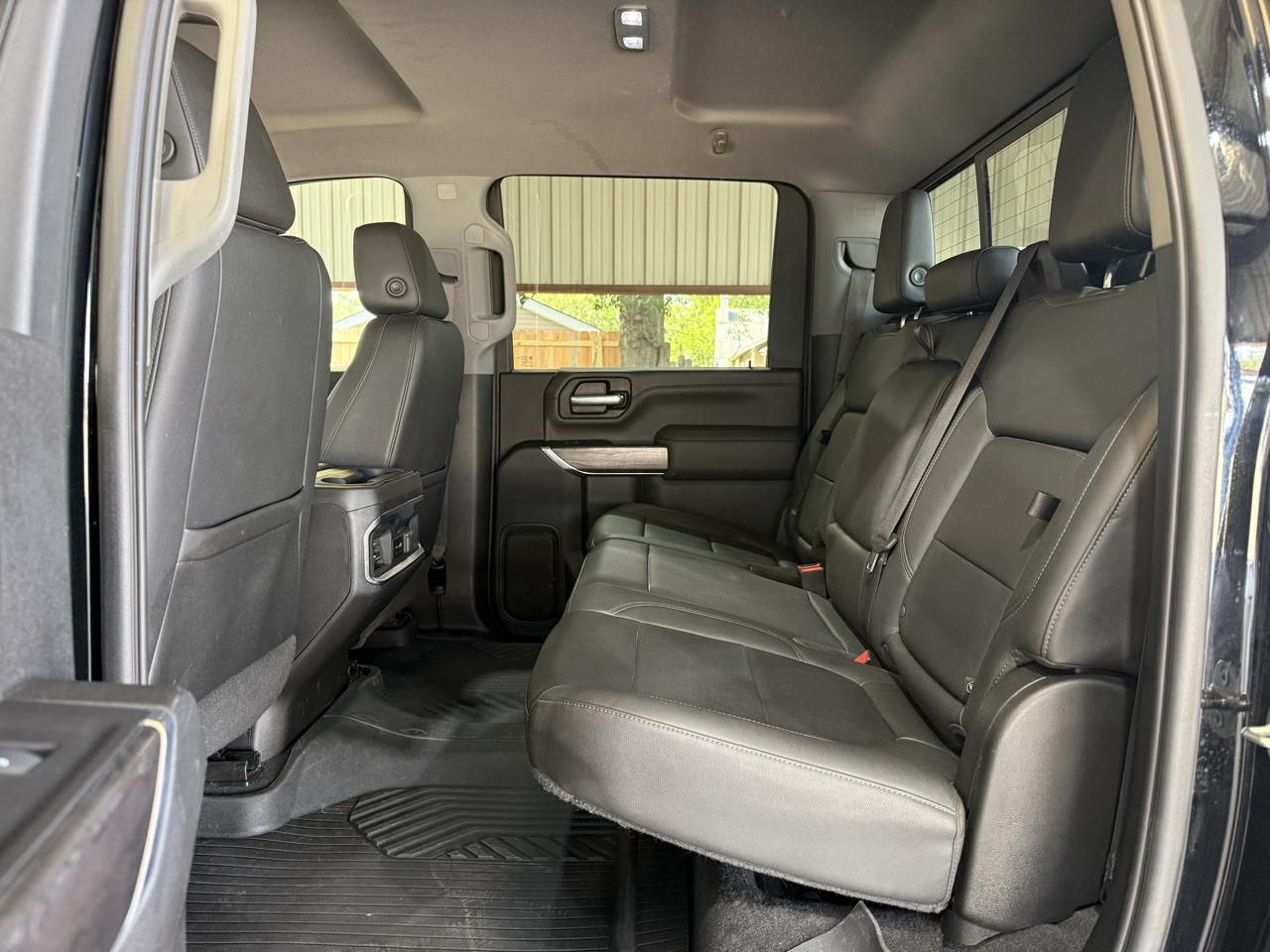 Chevrolet Silverado HD photo 18