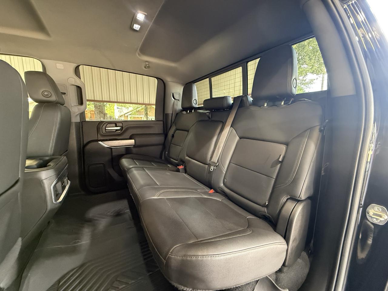 Chevrolet Silverado HD photo 19