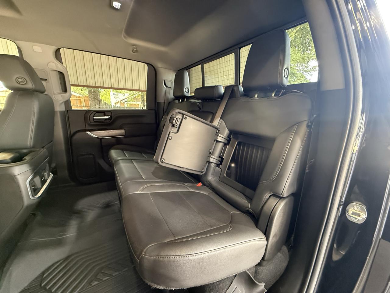 Chevrolet Silverado HD photo 20