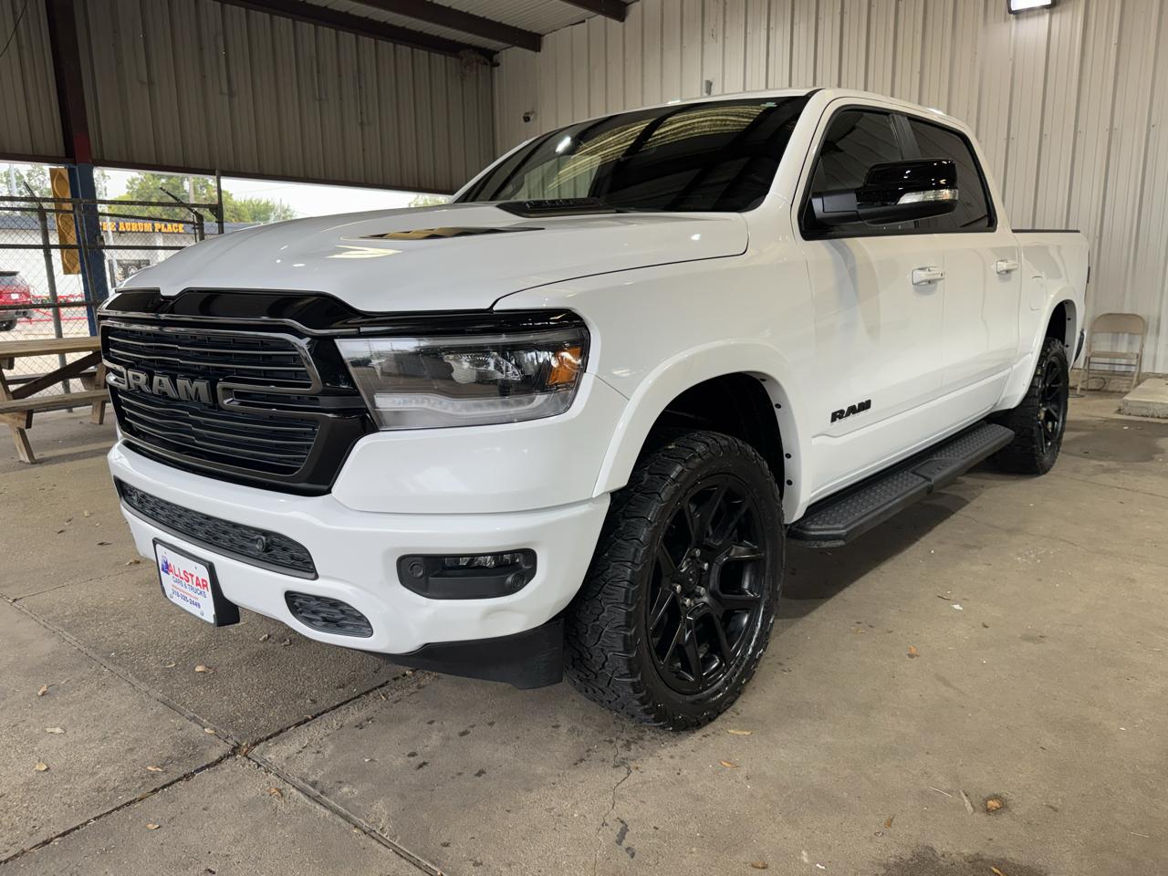 RAM 1500 Laramie Crew Cab SWB 4WD 2022