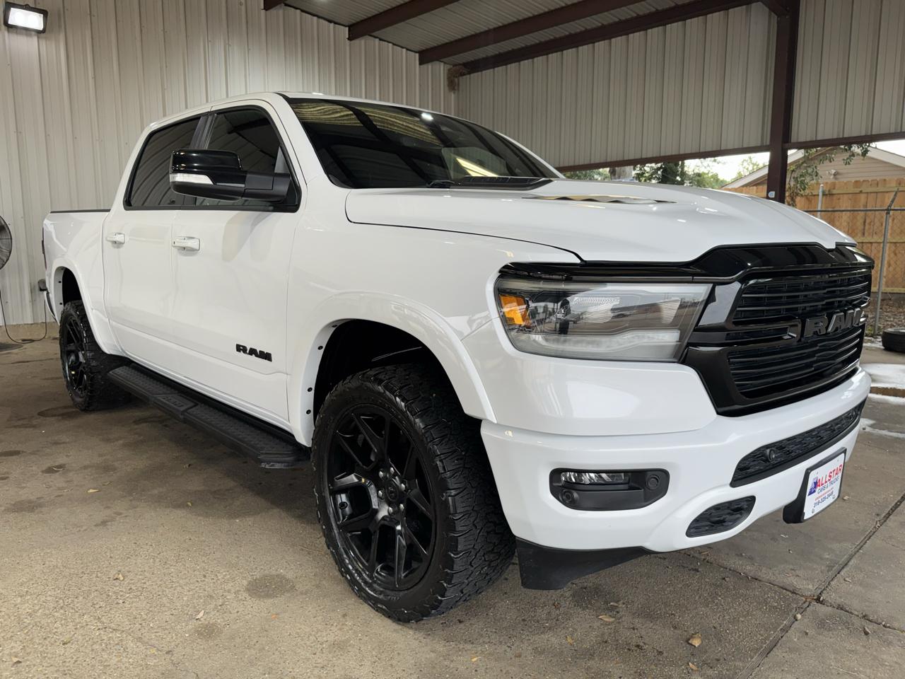 RAM 1500 Laramie Crew Cab SWB 4WD 2022