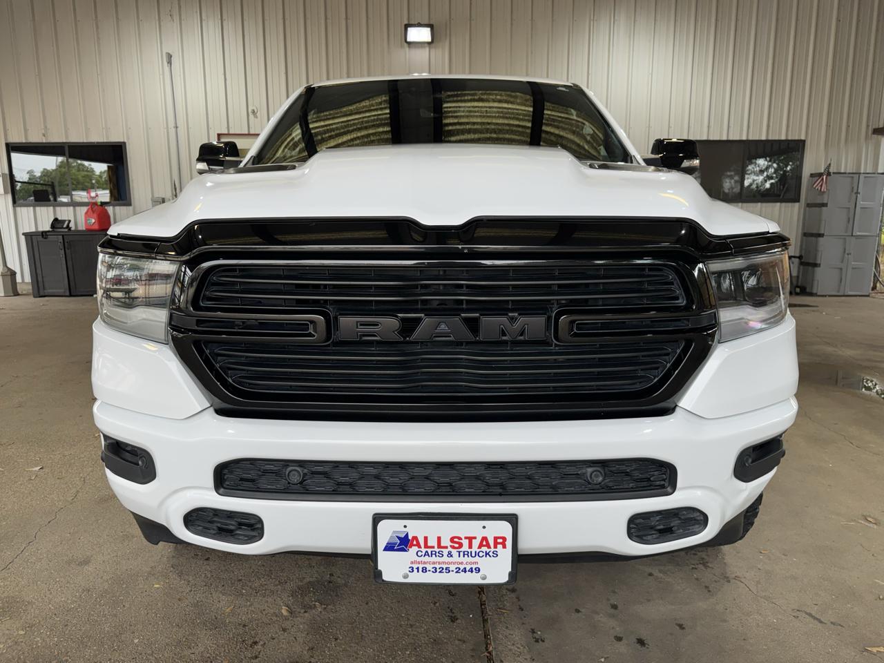 RAM 1500 Laramie Crew Cab SWB 4WD 2022