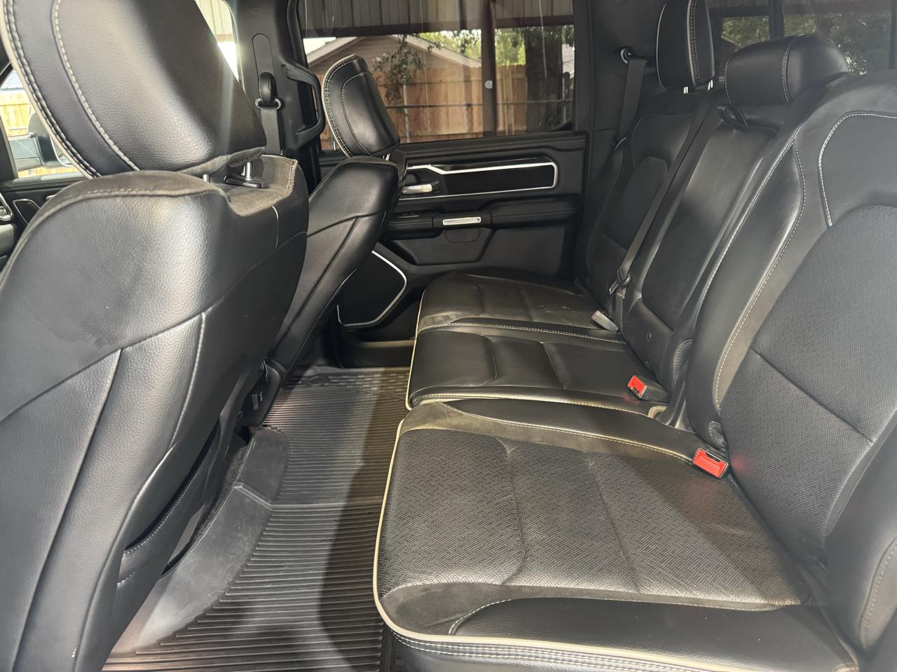 RAM 1500 Laramie Crew Cab SWB 4WD 2022