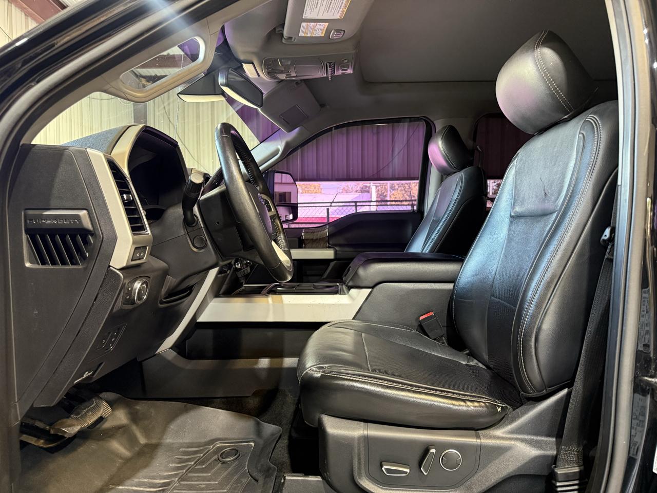 Ford F-250 SD Lariat Crew Cab 4WD 2019