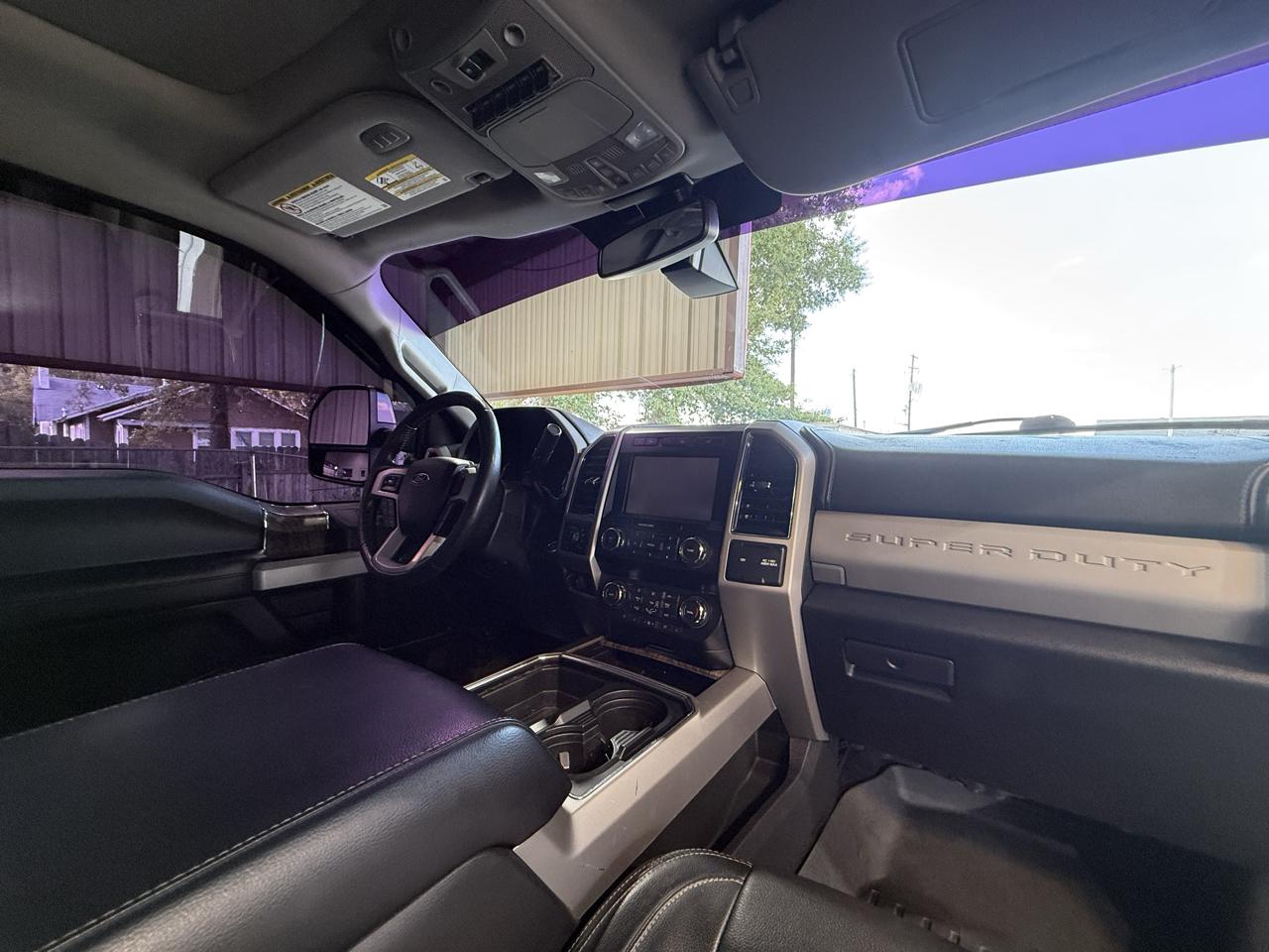 Ford F-250 SD Lariat Crew Cab 4WD 2019