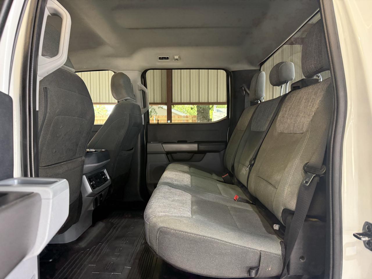 Ford F-350 SD XLT Crew Cab Long Bed DRW 4WD 2023