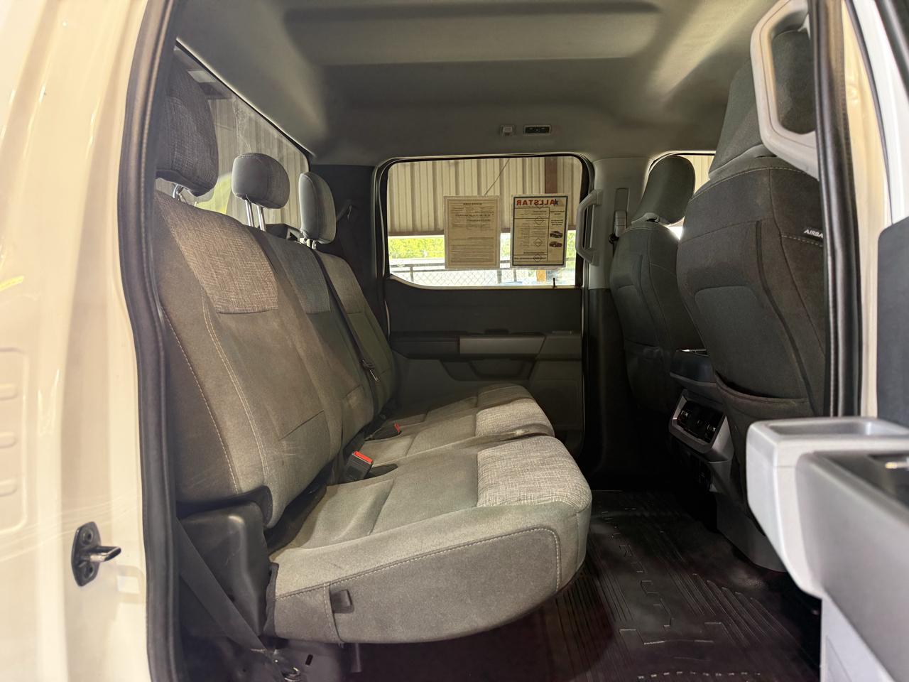 Ford F-350 SD XLT Crew Cab Long Bed DRW 4WD 2023