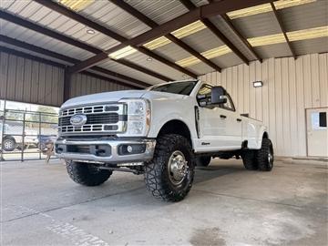 2023 Ford F-350 SD XLT Crew Cab Long Bed DRW 4WD