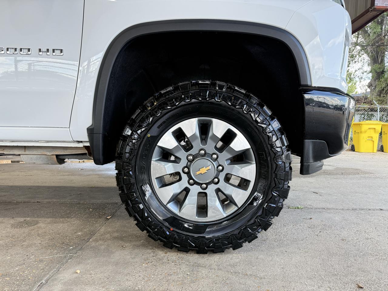 Chevrolet Silverado 2500HD Custom Crew Cab Short Box 4WD 2023