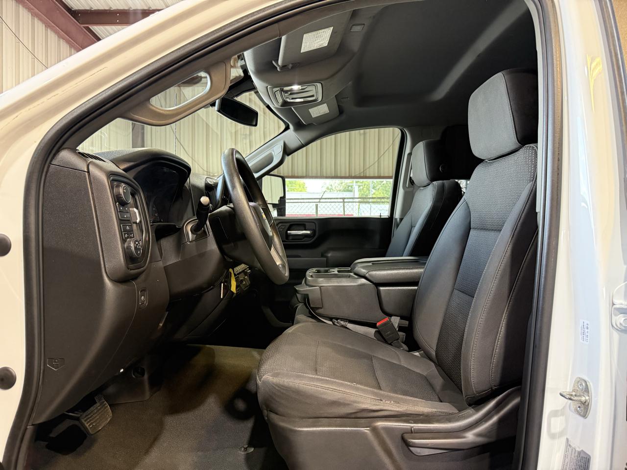Chevrolet Silverado 2500HD Custom Crew Cab Short Box 4WD 2023