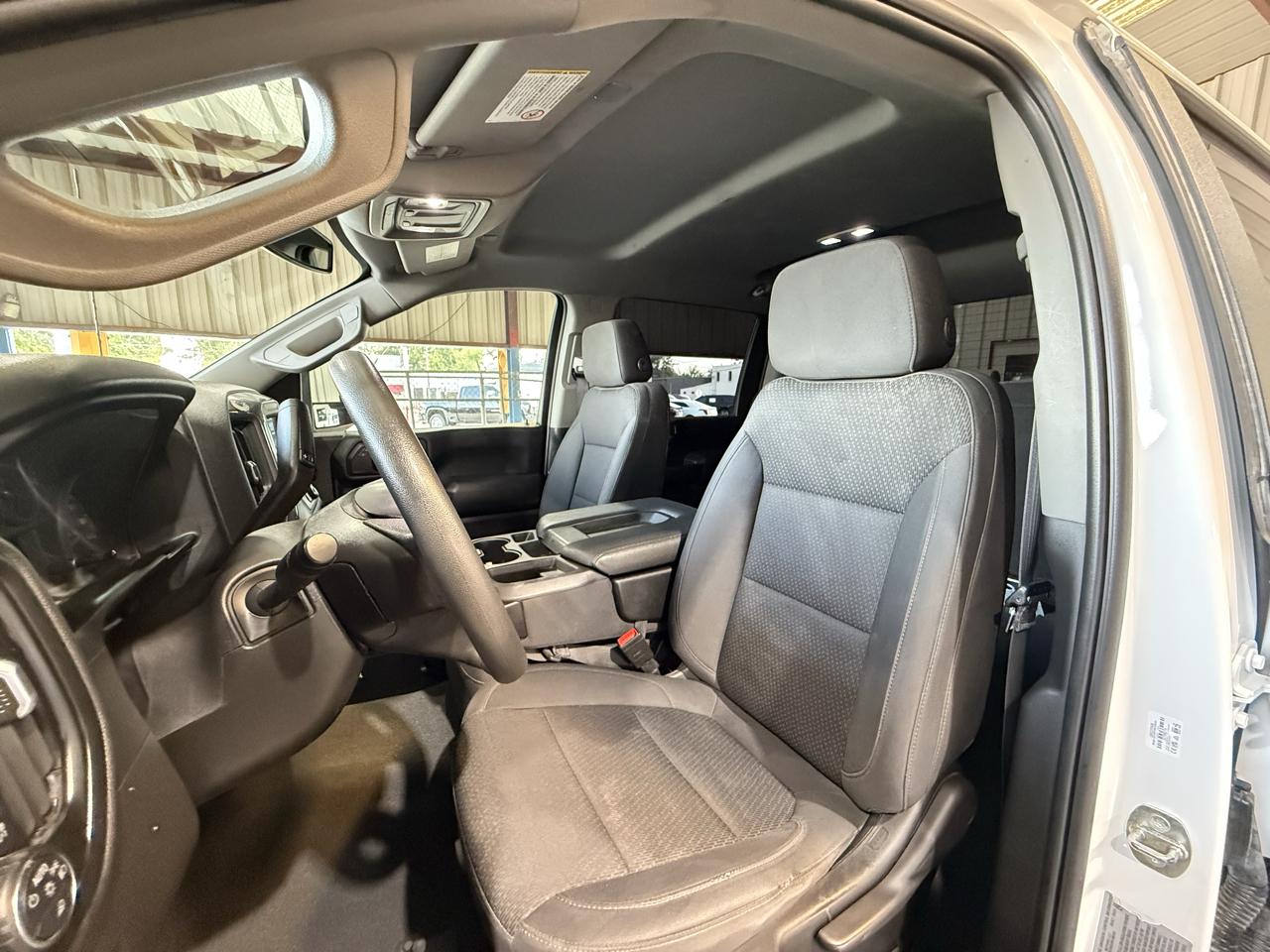 Chevrolet Silverado 2500HD Custom Crew Cab Short Box 4WD 2023