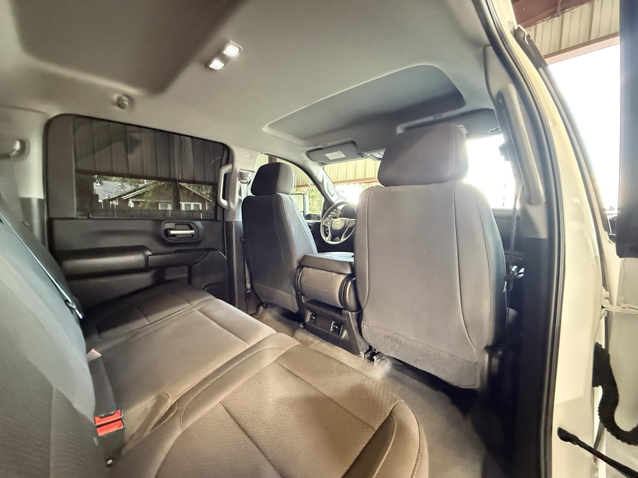 Chevrolet Silverado 2500HD Custom Crew Cab Short Box 4WD 2023