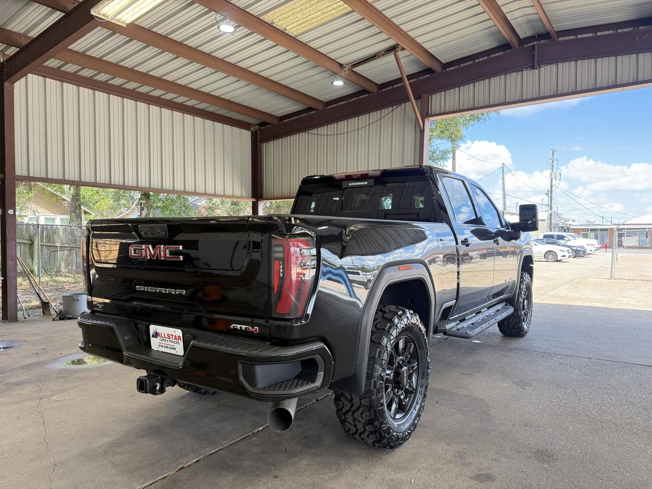 GMC Sierra 2500HD AT4 Crew Cab 4WD 2024