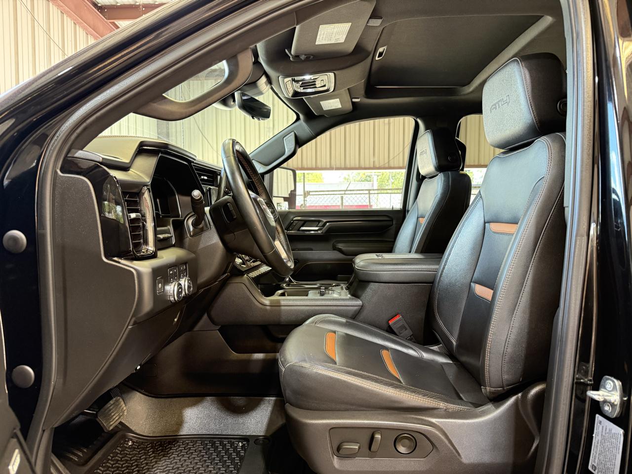 GMC Sierra 2500HD AT4 Crew Cab 4WD 2024