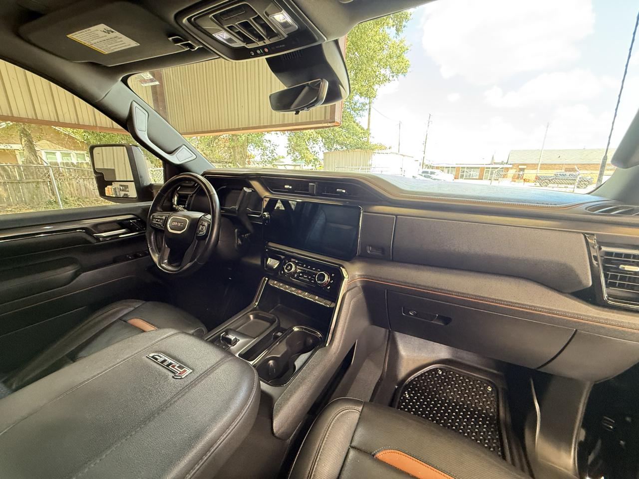 GMC Sierra 2500HD AT4 Crew Cab 4WD 2024