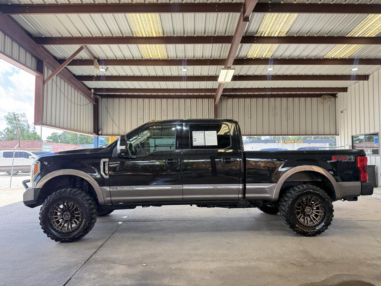 Ford F-250 SD Lariat Crew Cab 4WD 2019