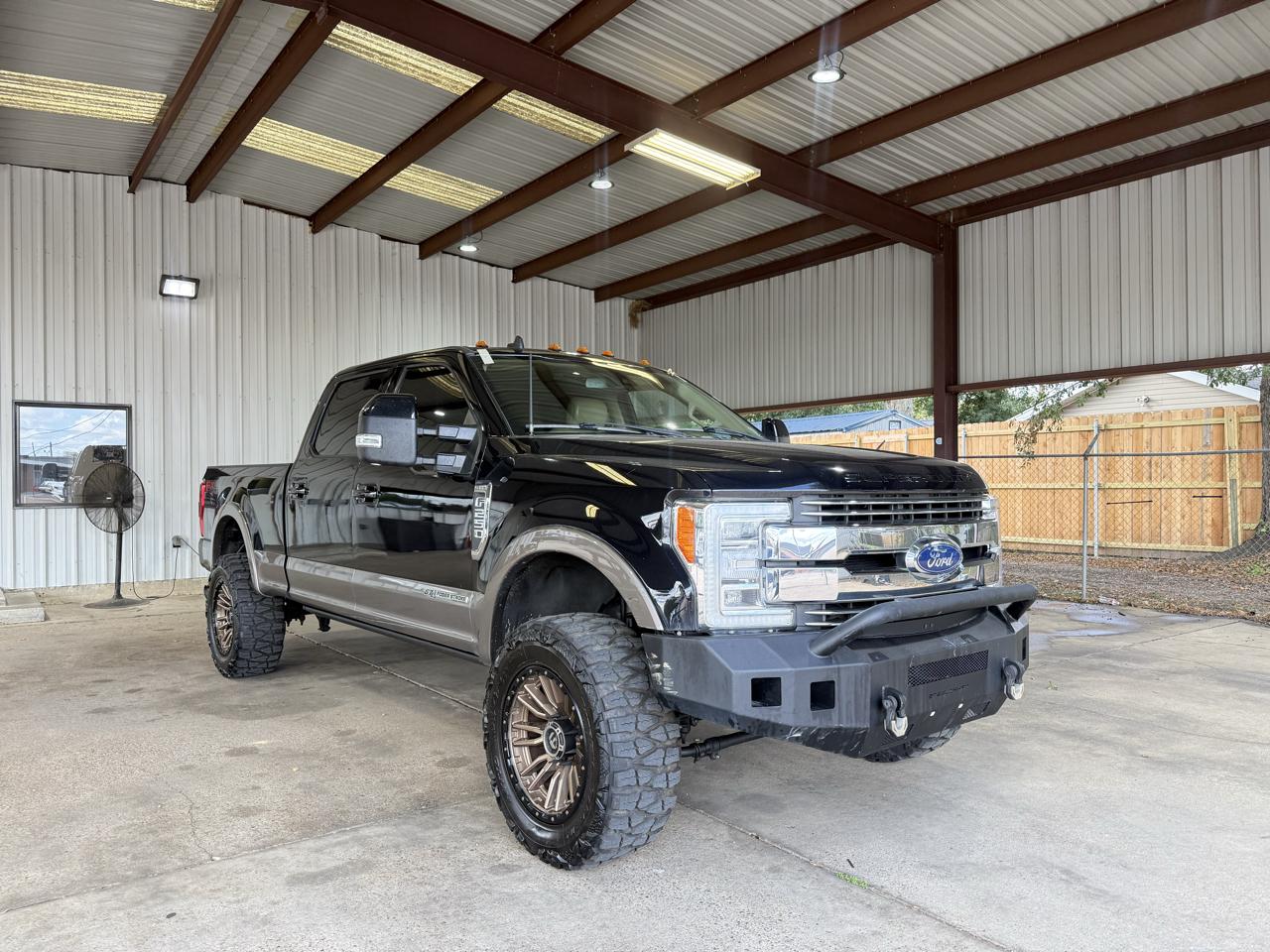 Ford F-250 SD Lariat Crew Cab 4WD 2019