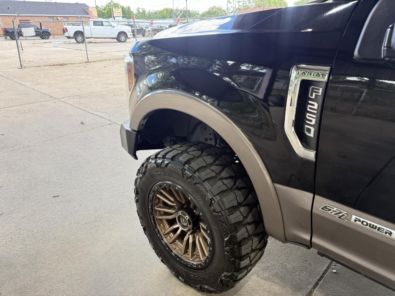 Ford F-250 SD Lariat Crew Cab 4WD 2019