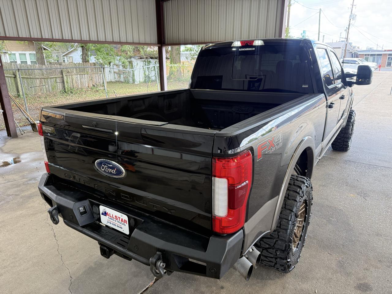 Ford F-250 SD Lariat Crew Cab 4WD 2019