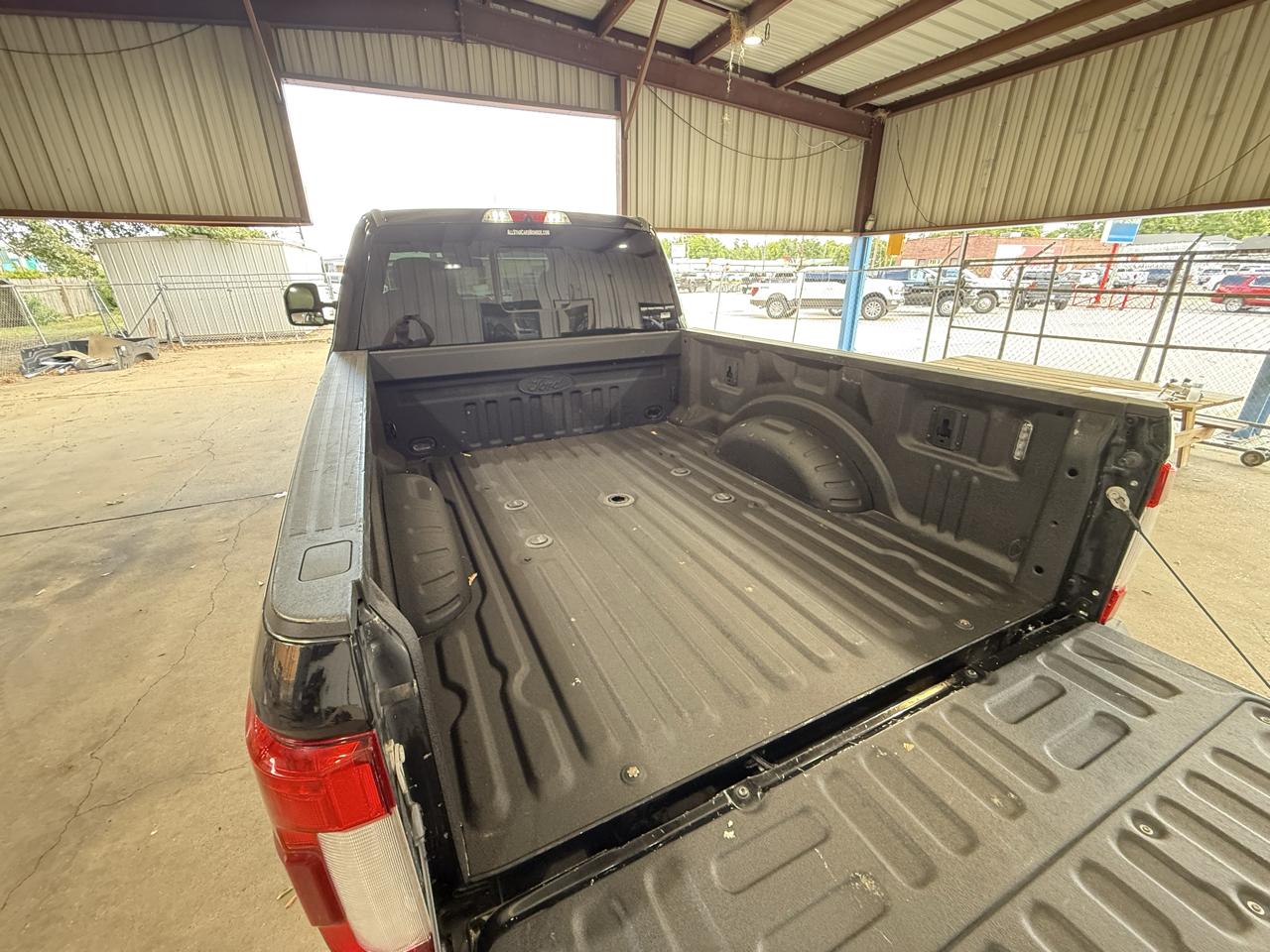 Ford F-250 SD Lariat Crew Cab 4WD 2019