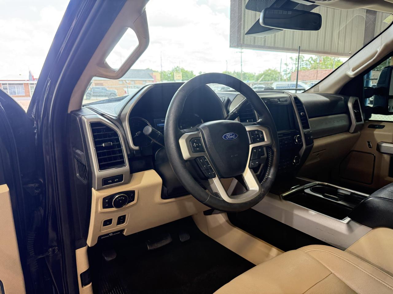 Ford F-250 SD Lariat Crew Cab 4WD 2019