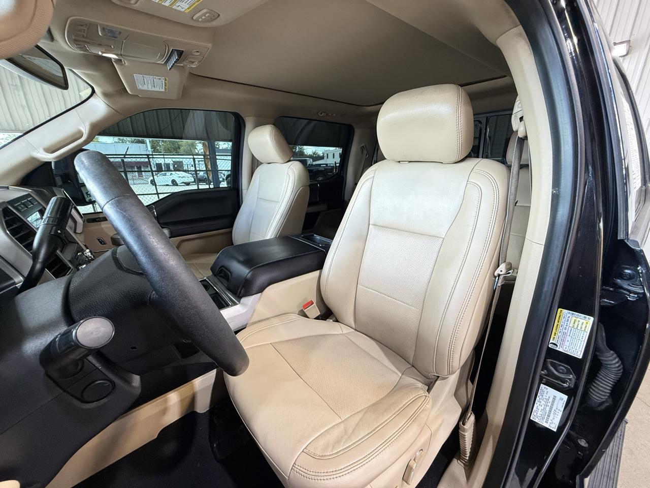 Ford F-250 SD Lariat Crew Cab 4WD 2019