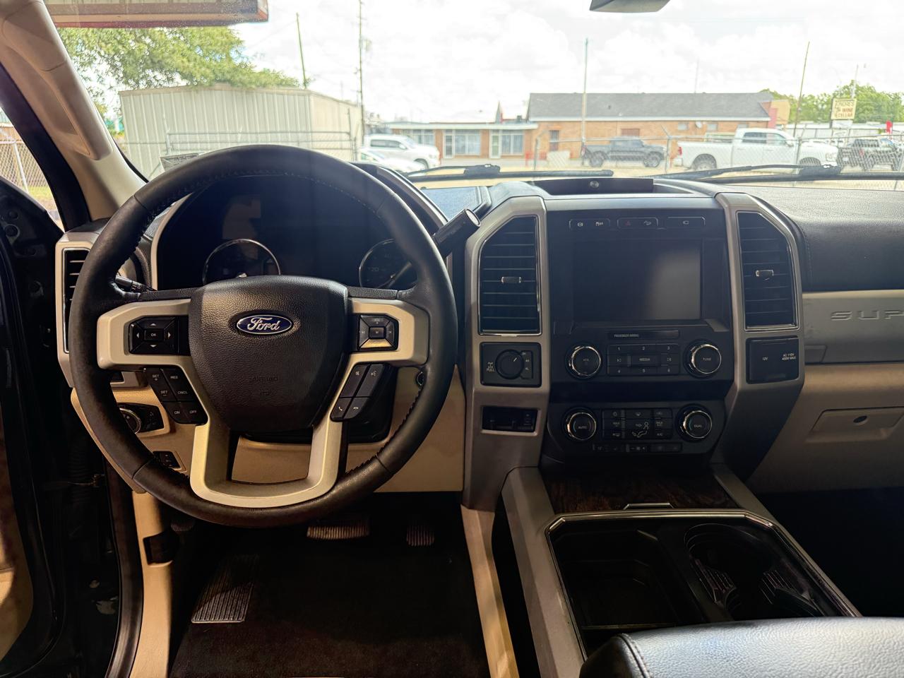 Ford F-250 SD Lariat Crew Cab 4WD 2019