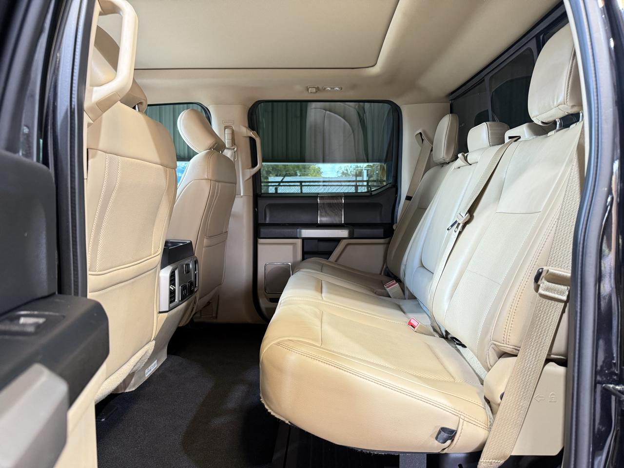 Ford F-250 SD Lariat Crew Cab 4WD 2019