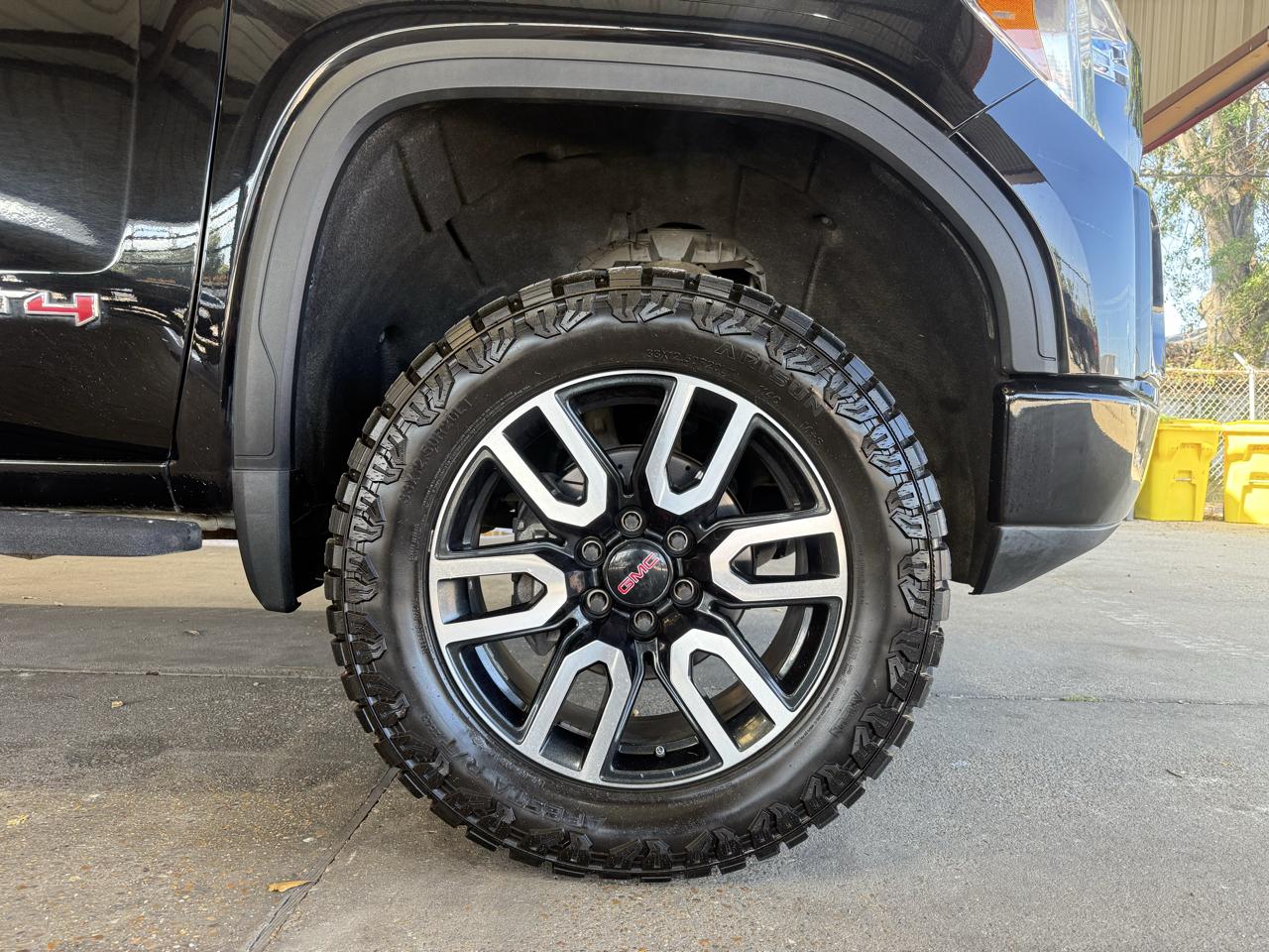 GMC Sierra photo 8