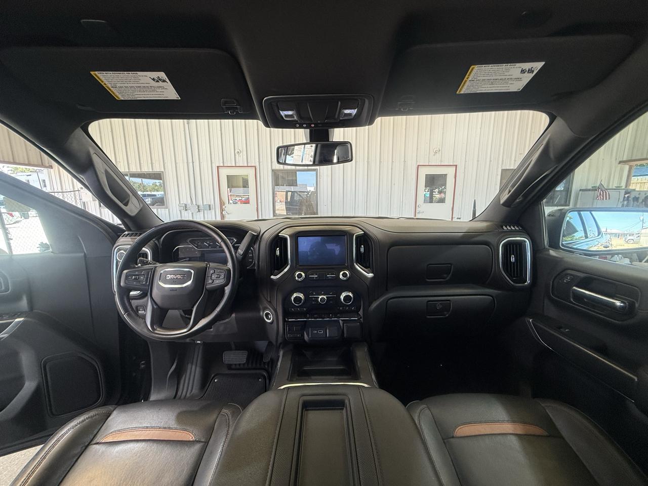 GMC Sierra photo 18