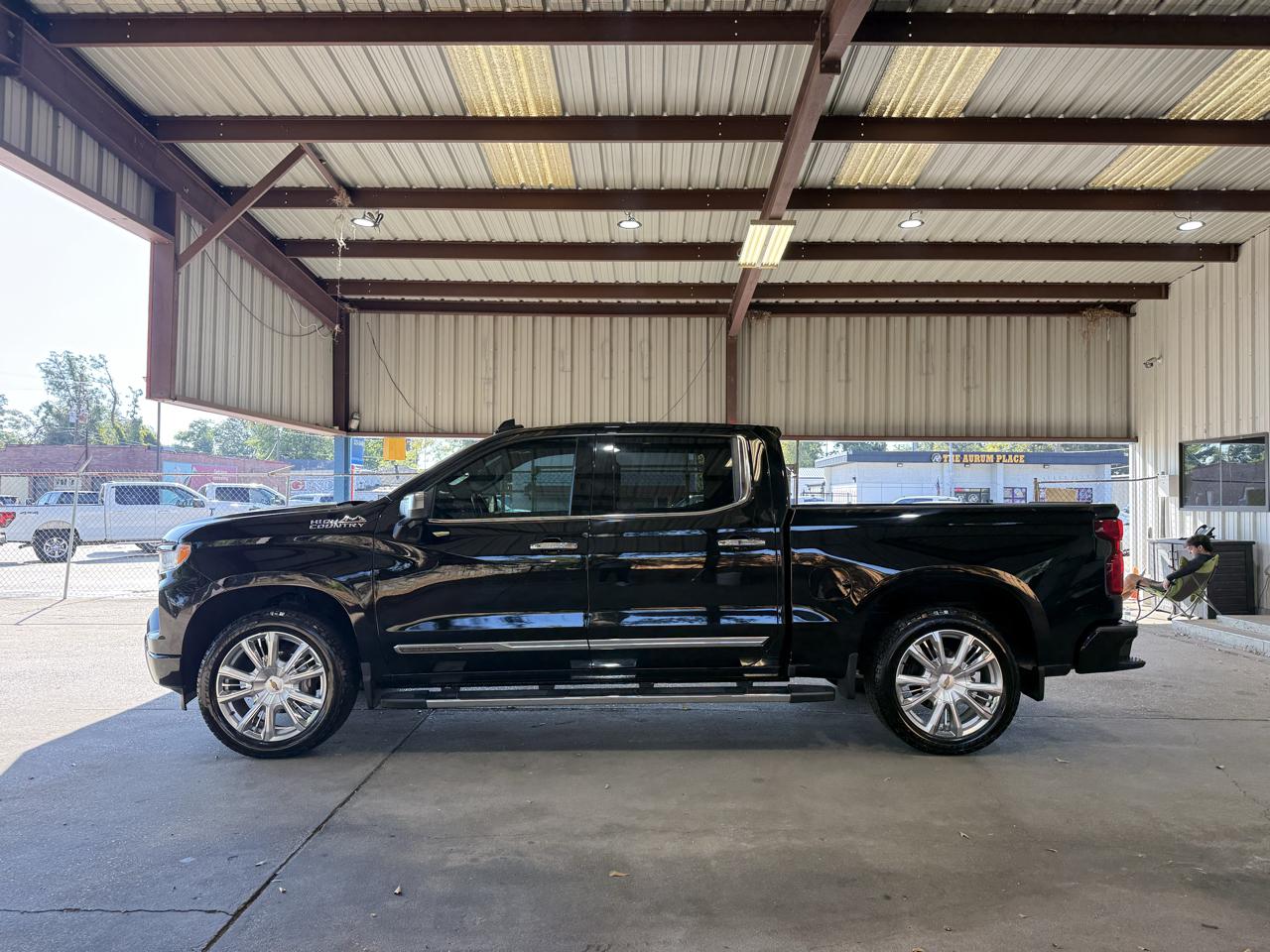 Chevrolet Silverado 1500 High Country Crew Cab 4WD 2022