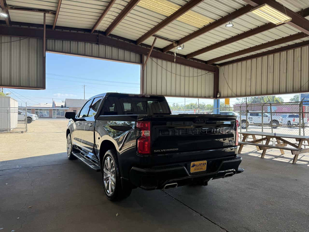 Chevrolet Silverado 1500 High Country Crew Cab 4WD 2022