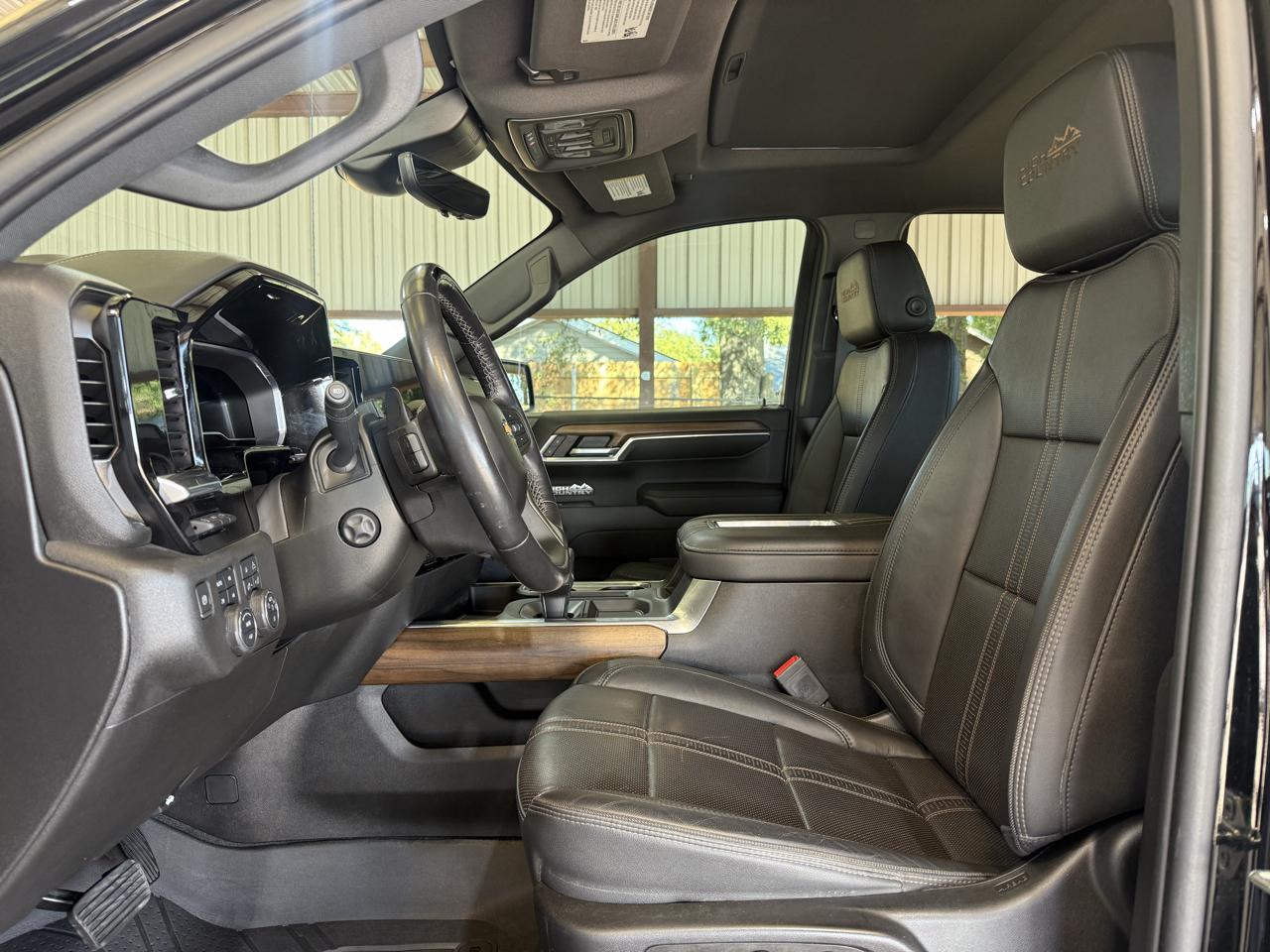 Chevrolet Silverado 1500 High Country Crew Cab 4WD 2022