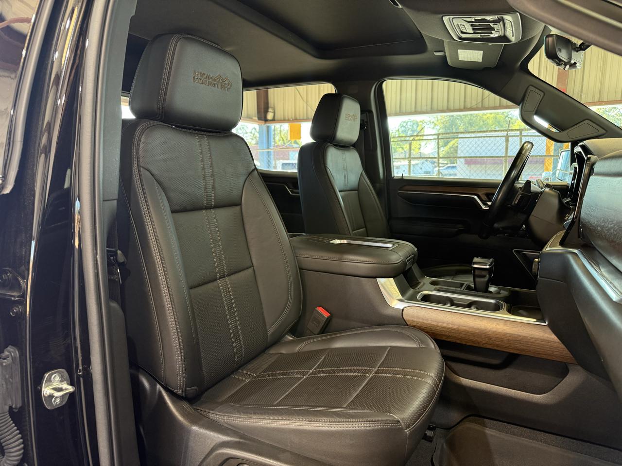 Chevrolet Silverado 1500 High Country Crew Cab 4WD 2022