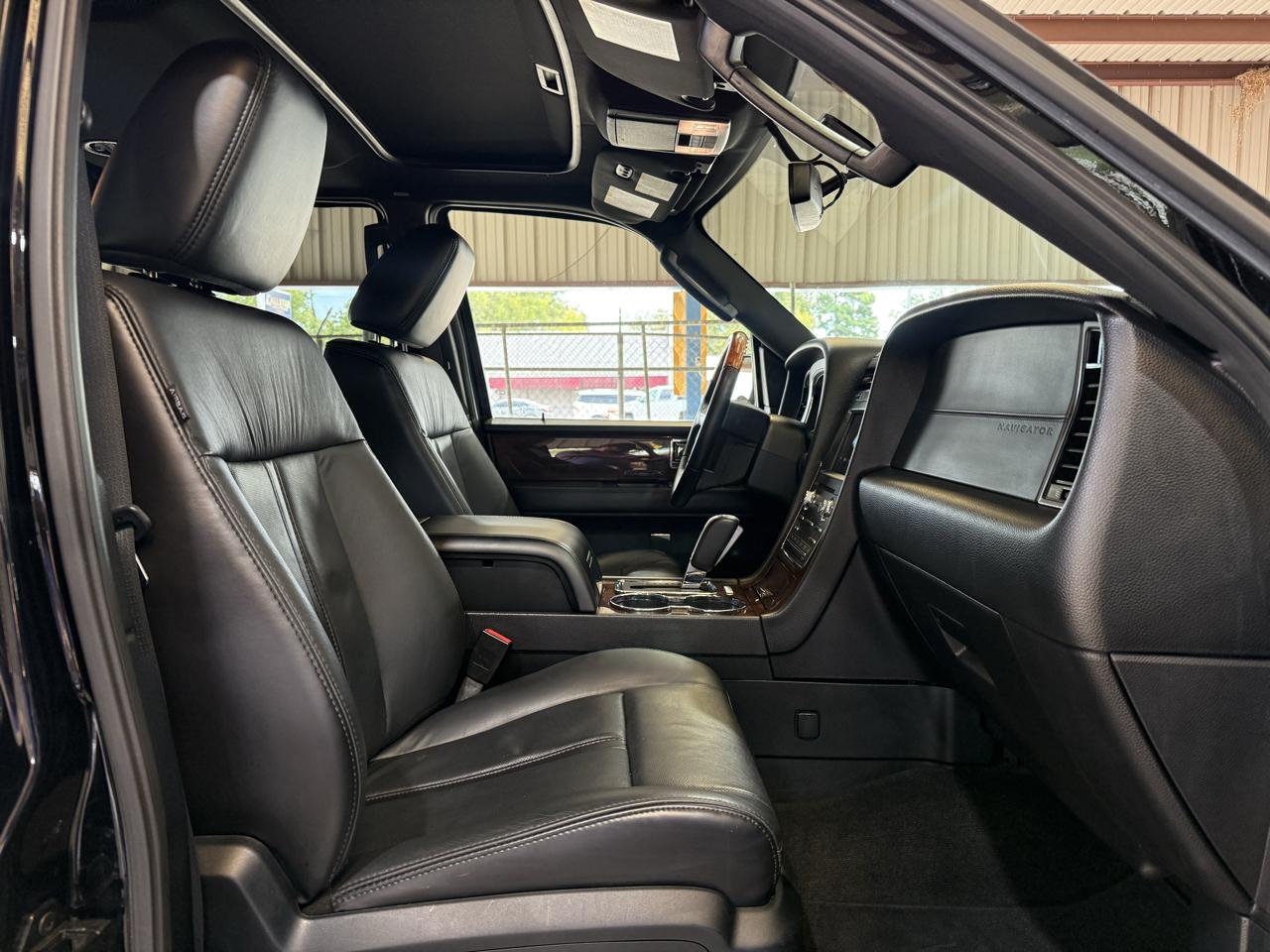 Lincoln Navigator Select 2WD 2016
