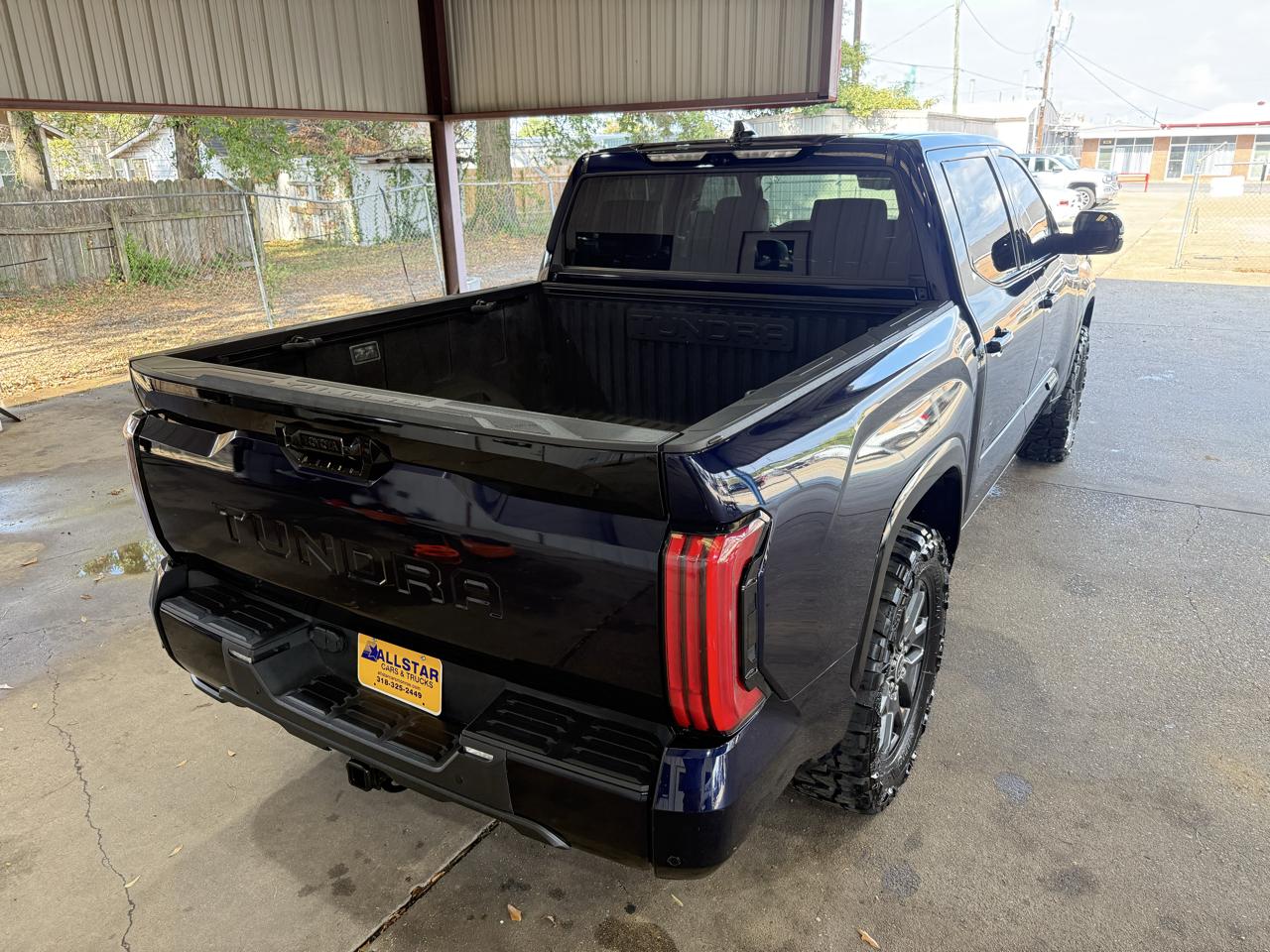 Toyota Tundra Platinum CrewMax 4WD Hybrid 2023