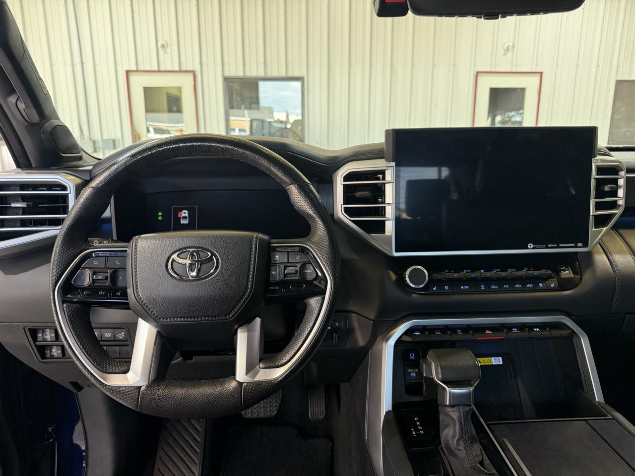 Toyota Tundra Platinum CrewMax 4WD Hybrid 2023